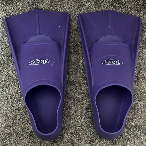 Kiefer Purple Swim Fins, Size 6-7 - Picture 1 of 2